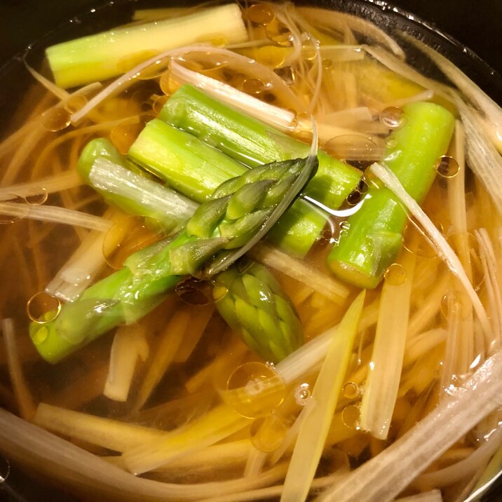 簡単副菜♫アスパラとネギと生姜の絶品中華スープ
